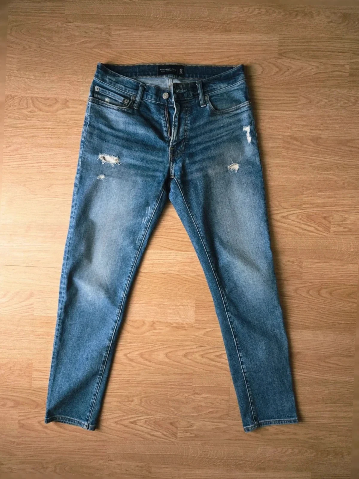 Jean homme Abercrombie and Fitch taille 40